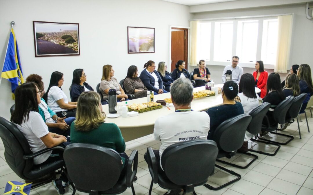 Prefeitura através da Secretaria da Educação homenageará professores com a entrega de comenda 250 anos