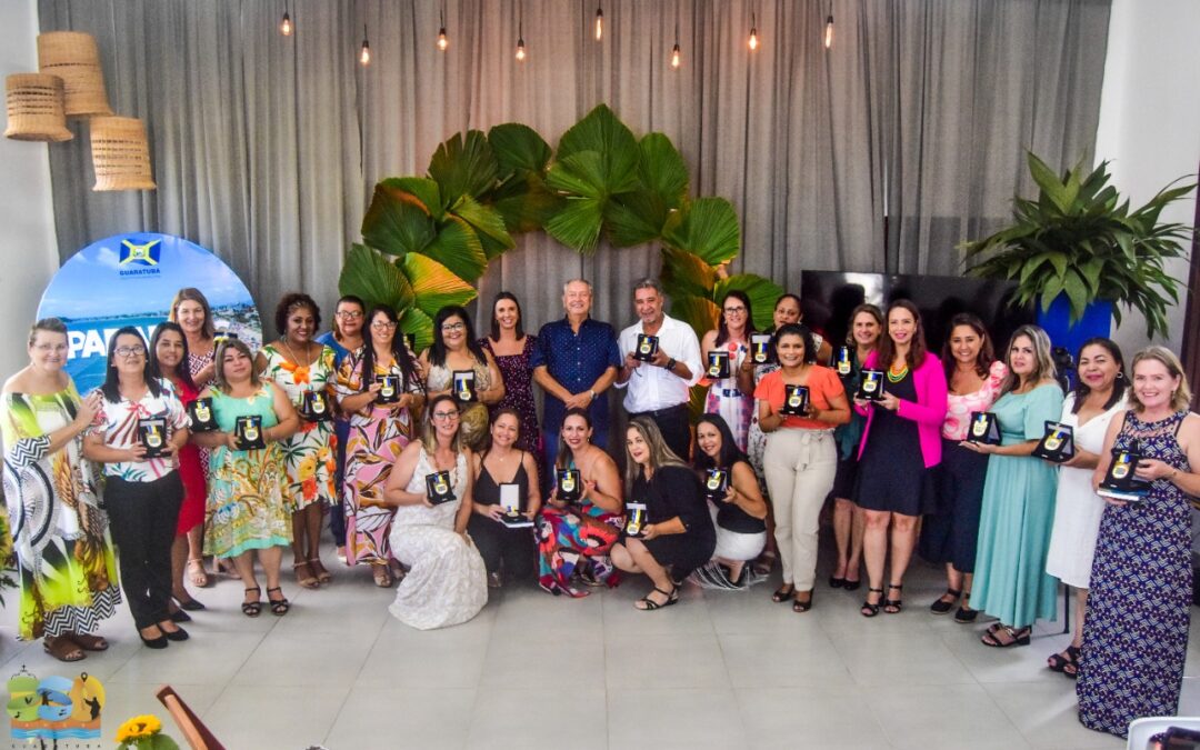 Professores do topo da carreira do Magistério são homenageados com a Comenda 250 anos de fundação de Guaratuba